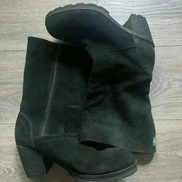 Cougar Marni Insulated Black Mid Calf Suede Zip Up Chunky Heel Boots Size 9M - Picture 2 of 7